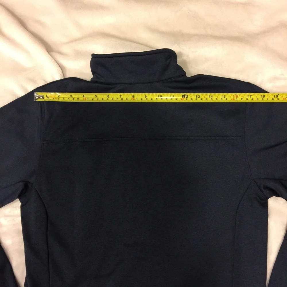 North Face Men’s 1/2 zip pullover-size S